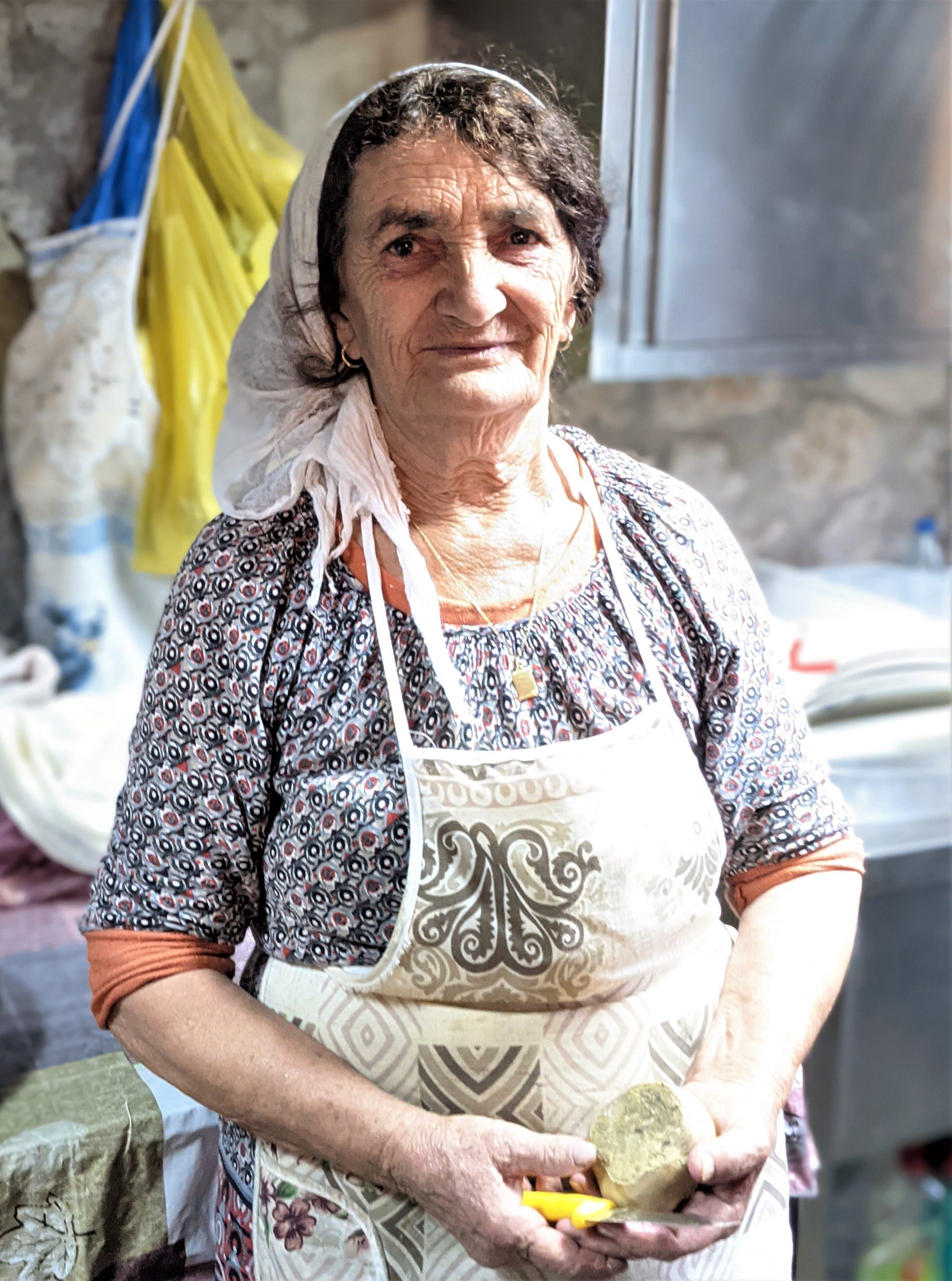 Maria, Doyenne du Restaurant Ledi's Place, en Albanie